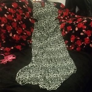 3/$15🚨WAS  $60  FIRE Los Angeles Sleeveless Maxi with cut outs